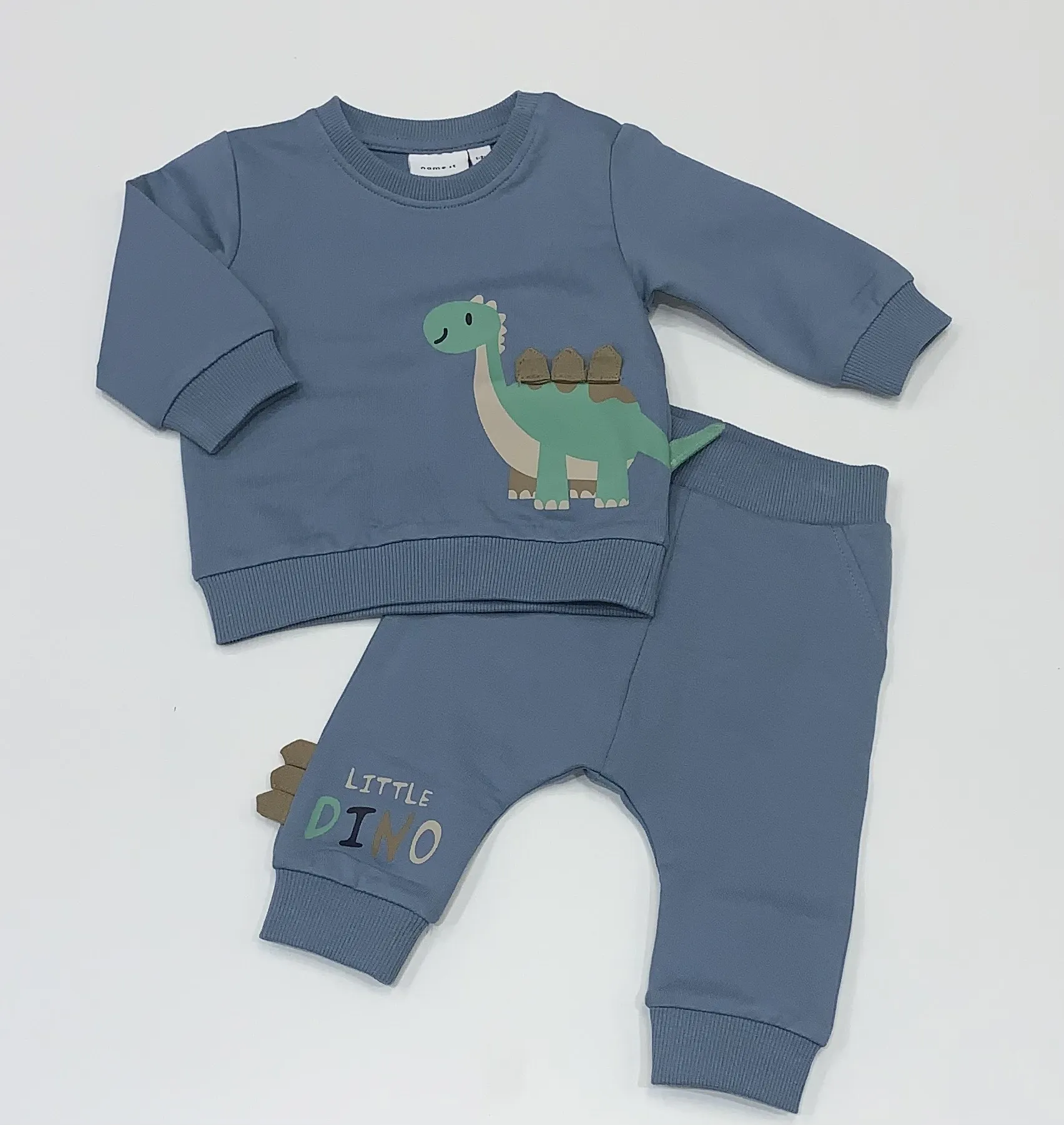 NAME IT nbm dalvin ls sweat unb blue dino tracksuit 13240877 SS25